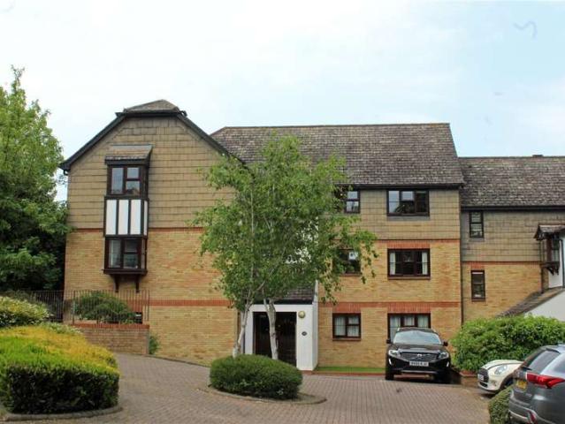 2 Bedroom Flat