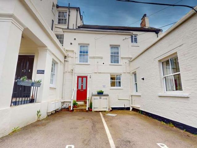 2 Bedroom Flat