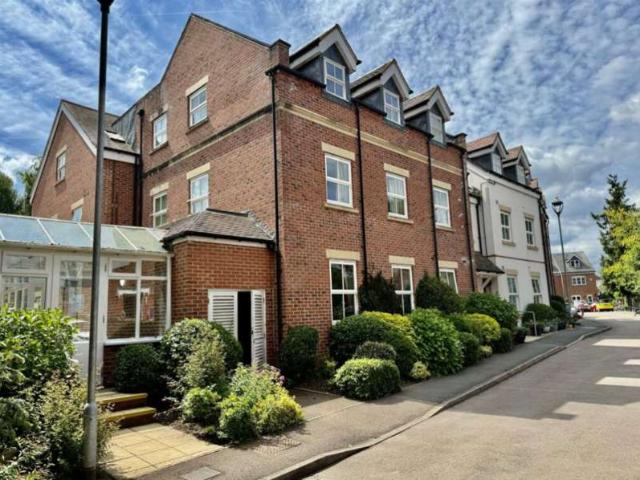 2 Bedroom Flat