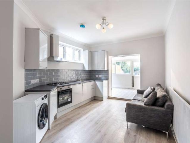2 Bedroom Flat