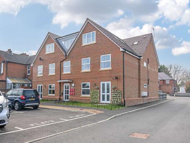 2 Bedroom Flat