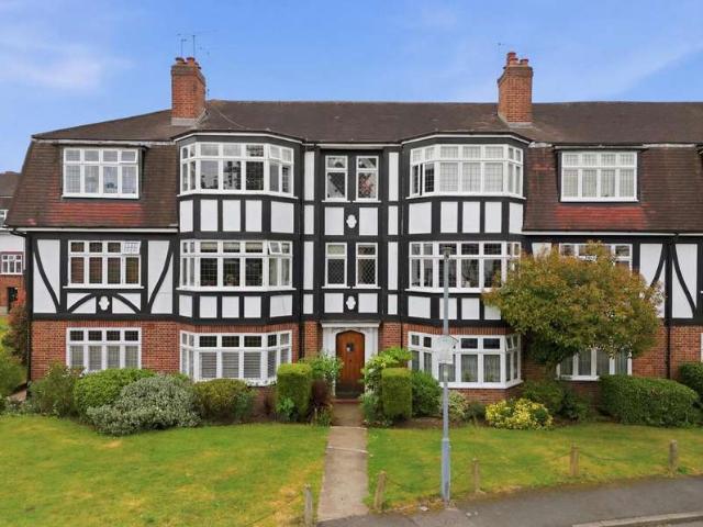 2 Bedroom Flat