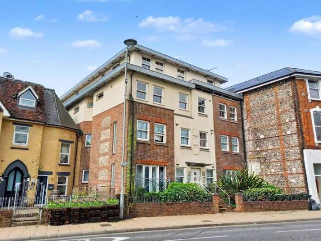 2 Bedroom Flat