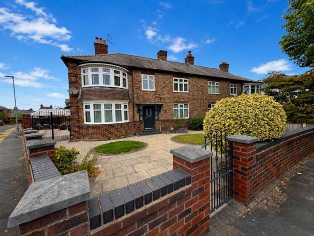 2 Bedroom Flat