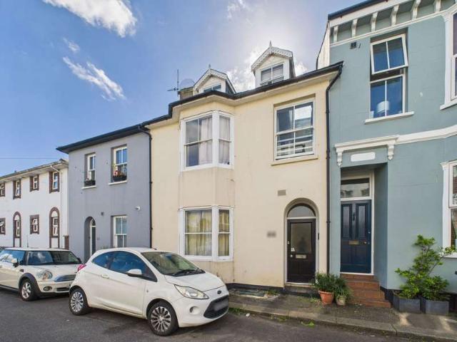 2 Bedroom Flat