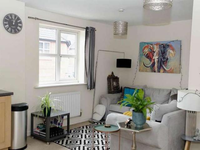 2 Bedroom Flat