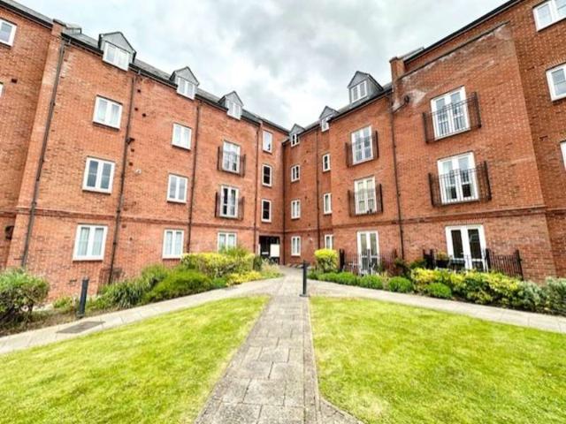 2 Bedroom Flat