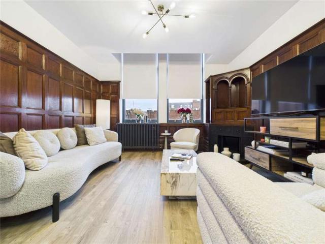2 Bedroom Flat