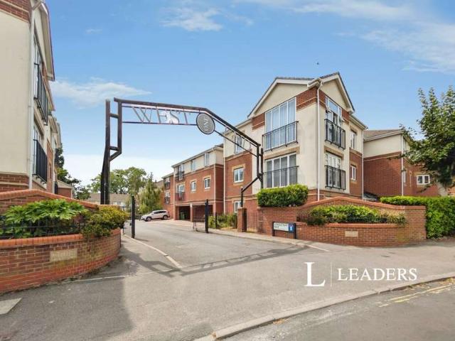 2 Bedroom Flat