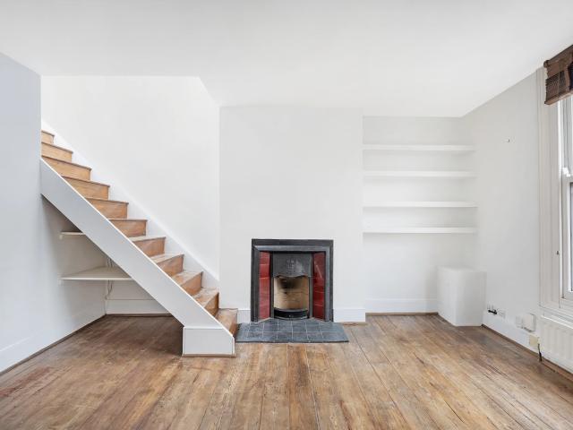 2 Bedroom Flat