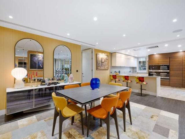 2 Bedroom Flat