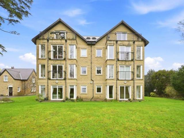 2 Bedroom Flat
