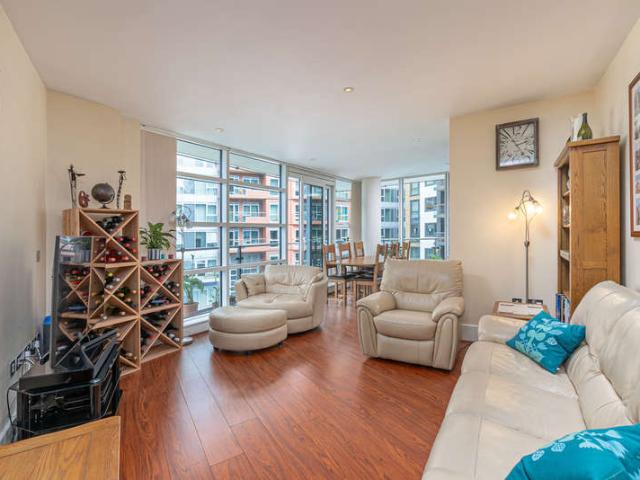 2 Bedroom Flat