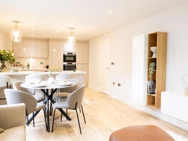 2 Bedroom Flat