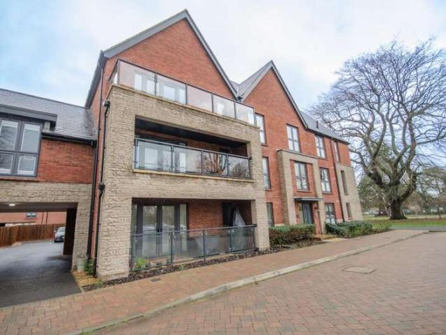 2 Bedroom Flat