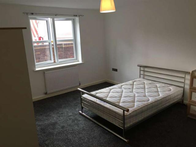 2 Bedroom Flat