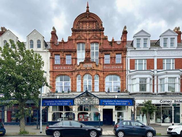 2 Bedroom Flat