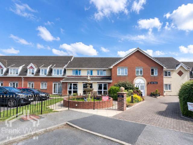 2 Bedroom Flat