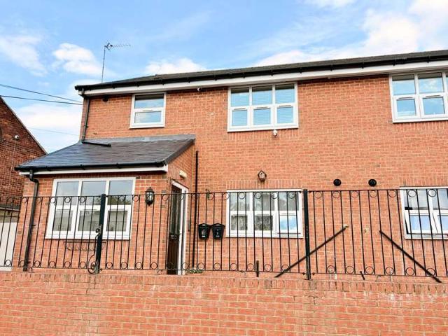 2 Bedroom Flat