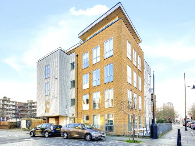 2 bedroom Flat