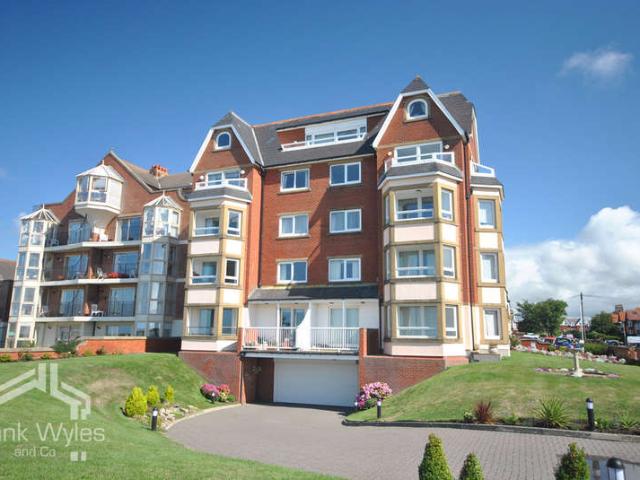 2 Bedroom Flat
