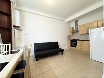 2 Bedroom Flat