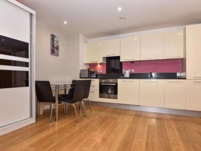 2 Bedroom Flat