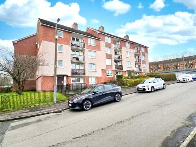 2 Bedroom Flat