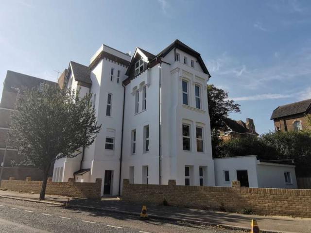 2 Bedroom Flat