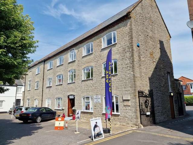 2 Bedroom Flat