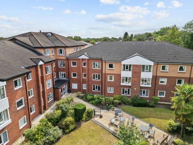 2 Bedroom Flat