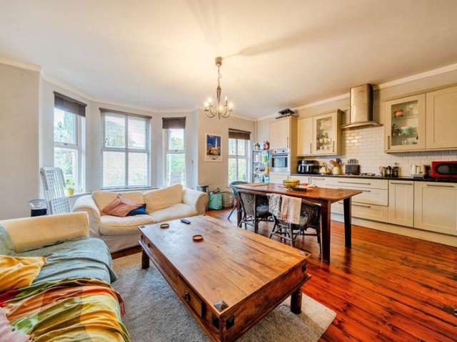 2 Bedroom Flat