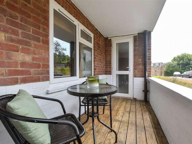 2 Bedroom Flat