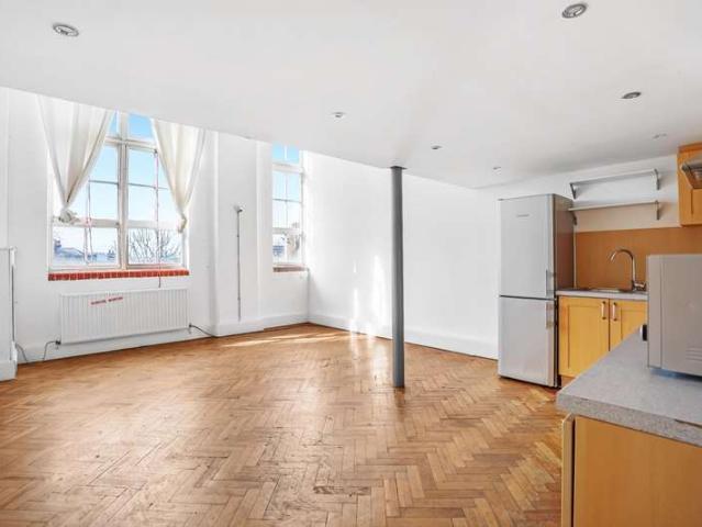 2 Bedroom Flat