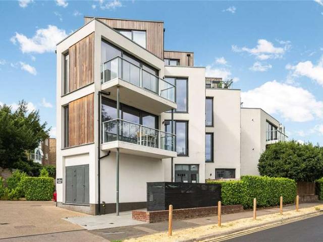 2 Bedroom Flat