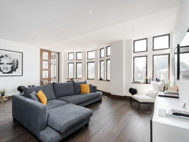 2 Bedroom Flat