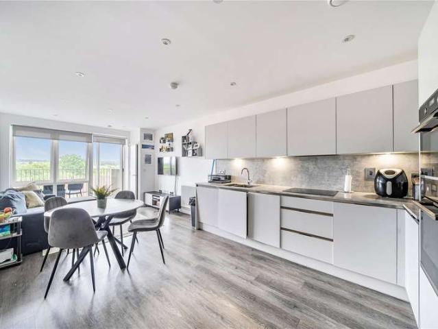 2 Bedroom Flat