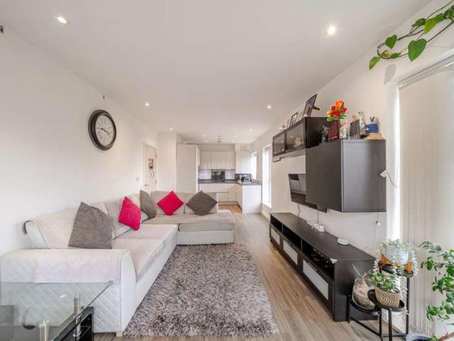 2 Bedroom Flat