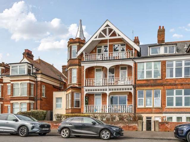2 Bedroom Flat