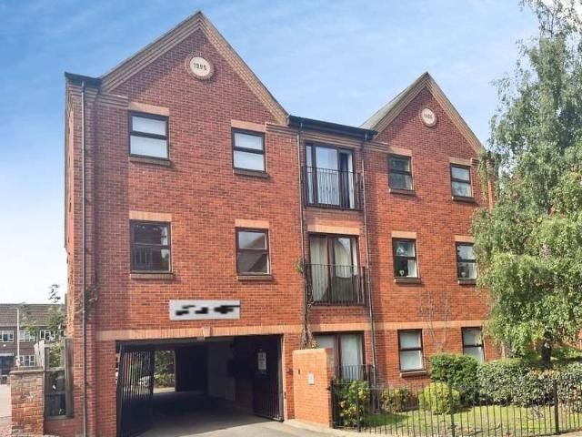 2 Bedroom Flat