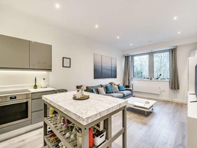 2 Bedroom Flat