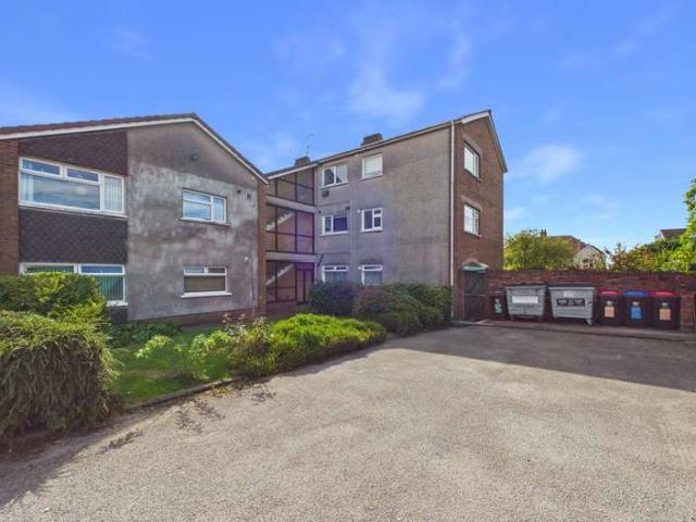 2 Bedroom Flat