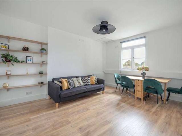 2 Bedroom Flat
