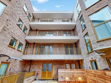 2 Bedroom Flat