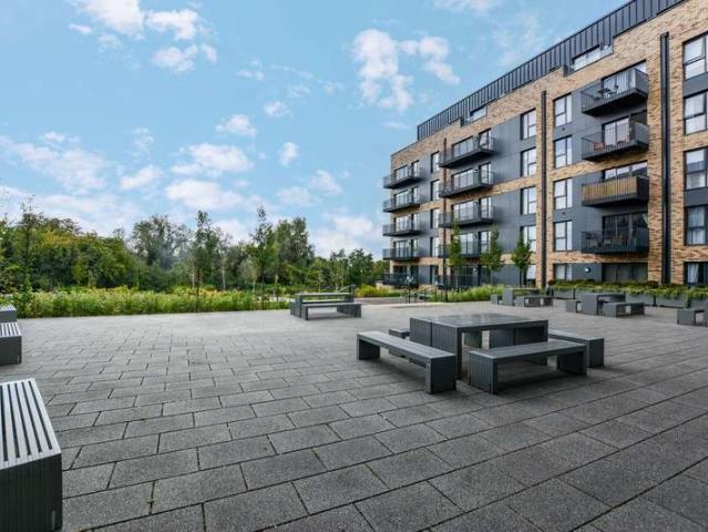 2 Bedroom Flat