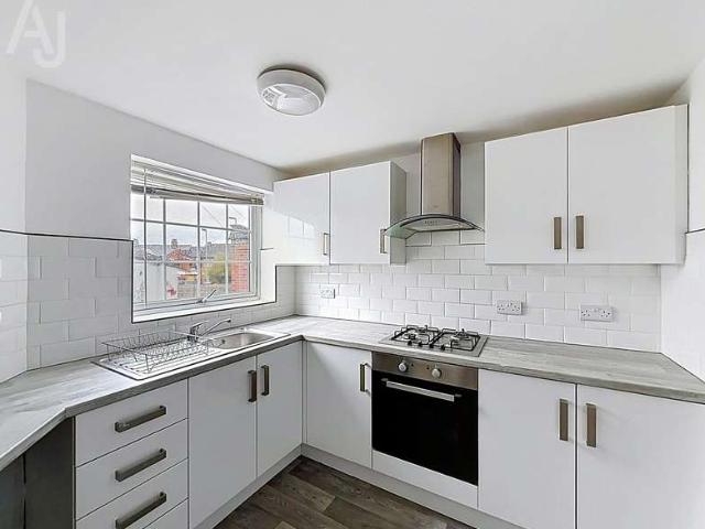 2 Bedroom Flat