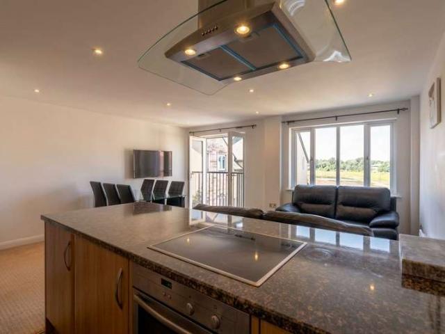 2 Bedroom Flat
