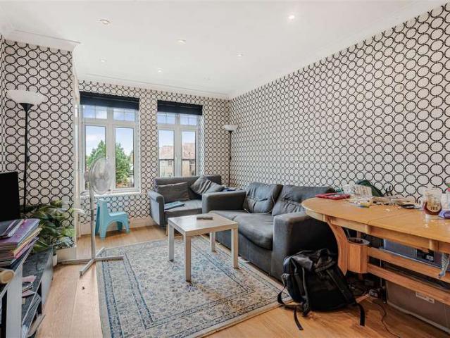 2 Bedroom Flat