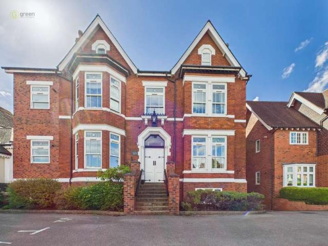 2 Bedroom Flat