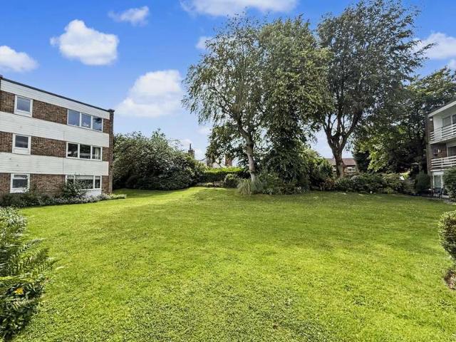 2 Bedroom Flat